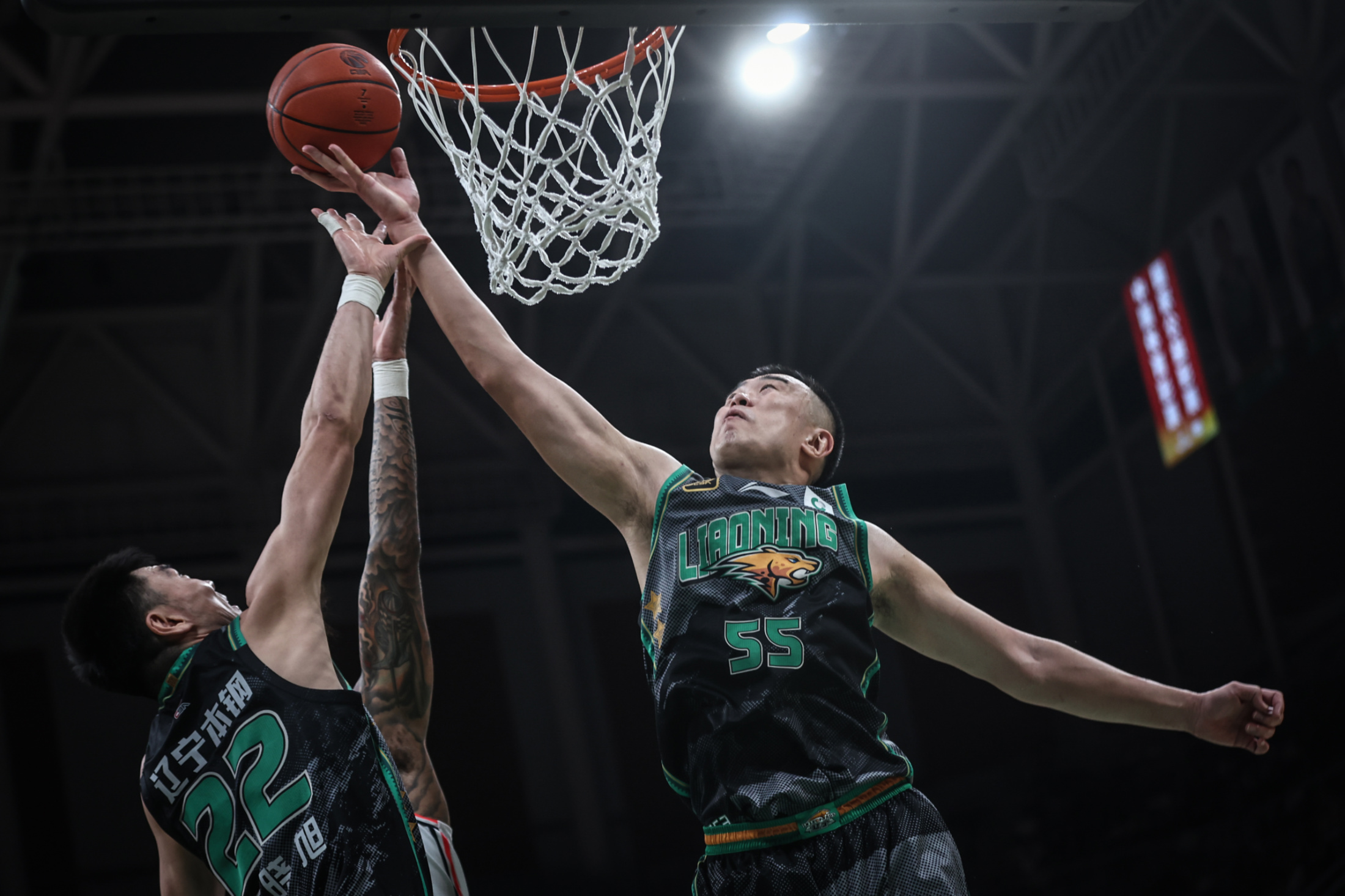  阿贾克斯最新消息今天 