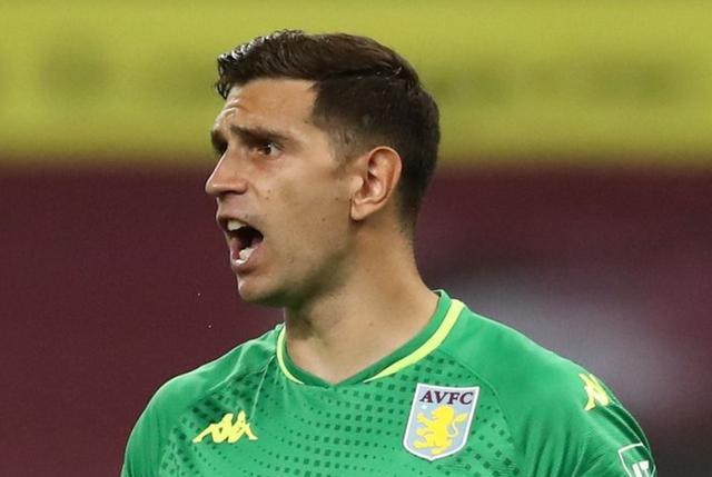 开云- 转会期体能课后，阿斯顿维拉造点机会备战社区盾，信心回归，控场能力受关注